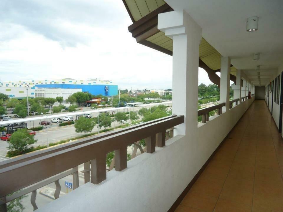Alles One Oasis Condo Davao Near Sm Mall With Wifi Ngoại thất bức ảnh